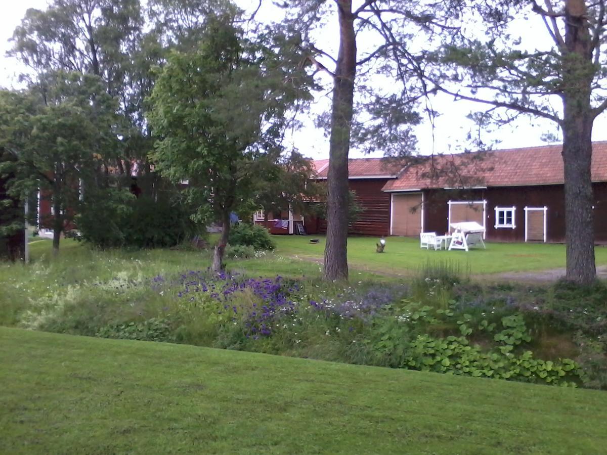 Draenggardens Stuga Pa Genuin Raettviksgard Boda  Exterior photo